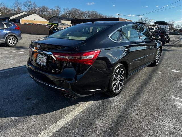 2018 Toyota Avalon XLE