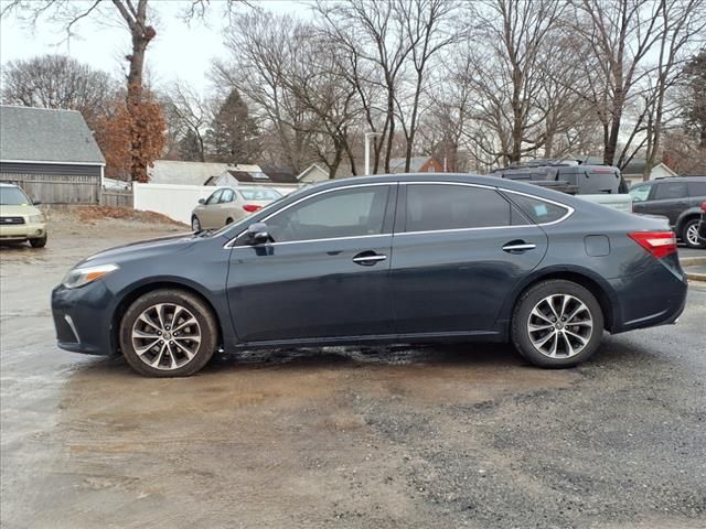 2018 Toyota Avalon XLE