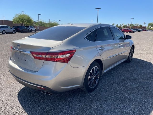 2018 Toyota Avalon XLE