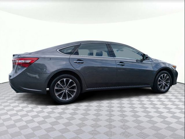 2018 Toyota Avalon XLE