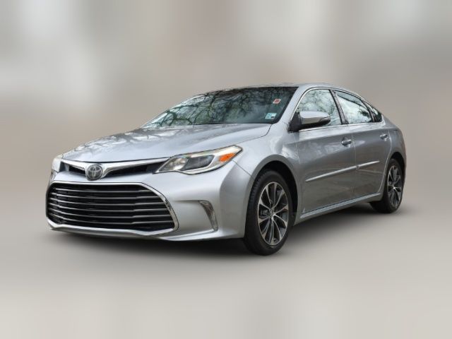 2018 Toyota Avalon XLE