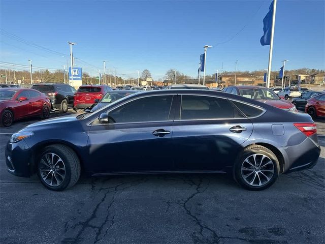 2018 Toyota Avalon XLE