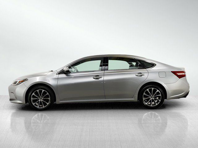 2018 Toyota Avalon XLE