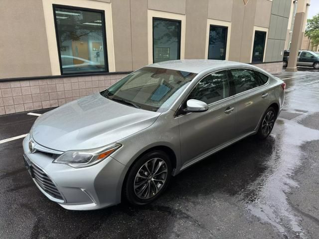 2018 Toyota Avalon XLE