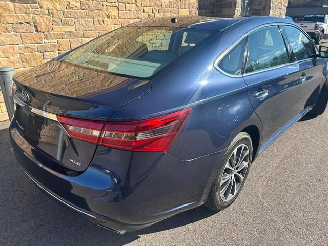 2018 Toyota Avalon XLE