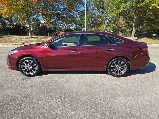 2018 Toyota Avalon Hybrid XLE Plus