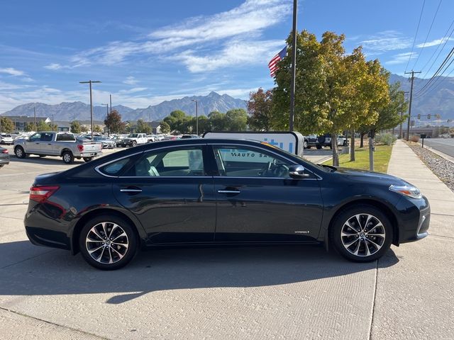 2018 Toyota Avalon Hybrid XLE Plus