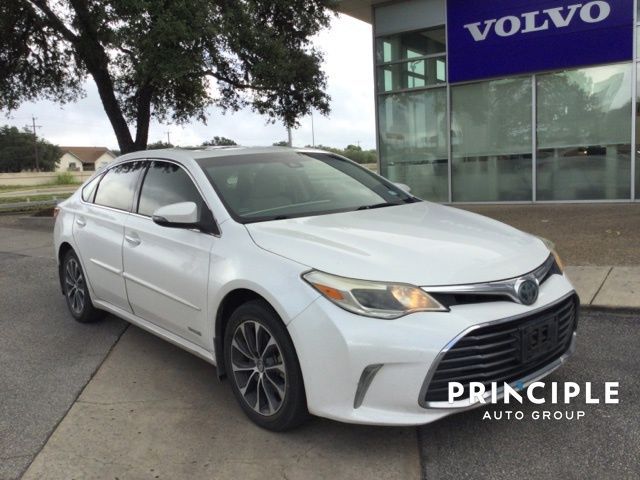 2018 Toyota Avalon Hybrid XLE Premium