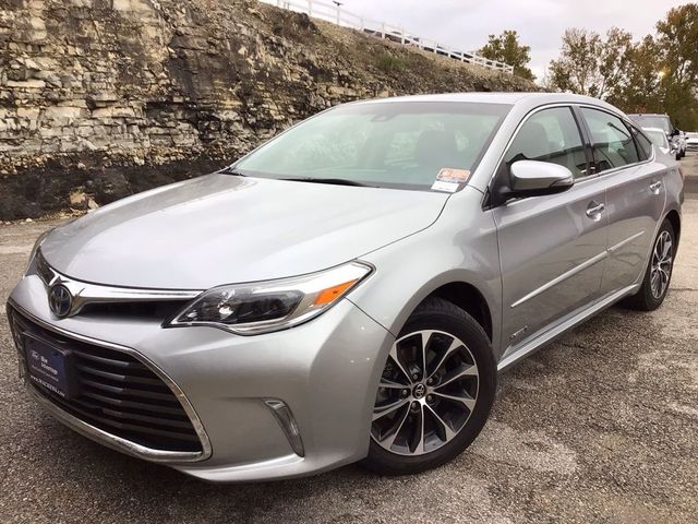 2018 Toyota Avalon Hybrid XLE Premium