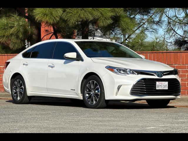 2018 Toyota Avalon Hybrid XLE Premium