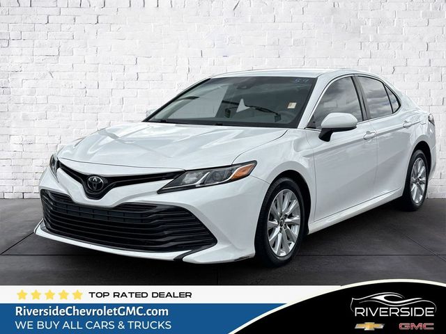 2018 Toyota Camry LE