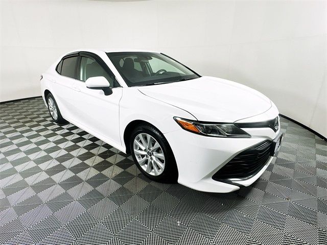 2018 Toyota Camry LE