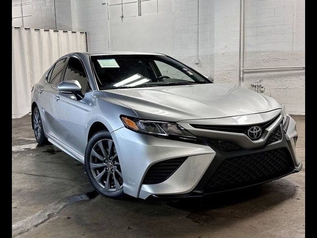 2018 Toyota Camry SE