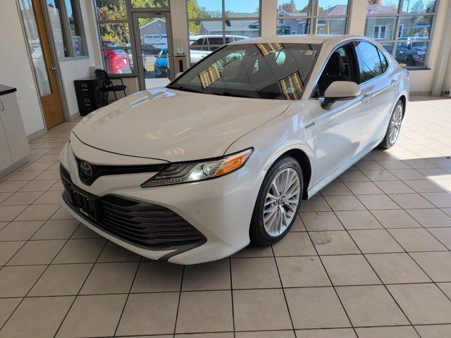 2018 Toyota Camry Hybrid XLE