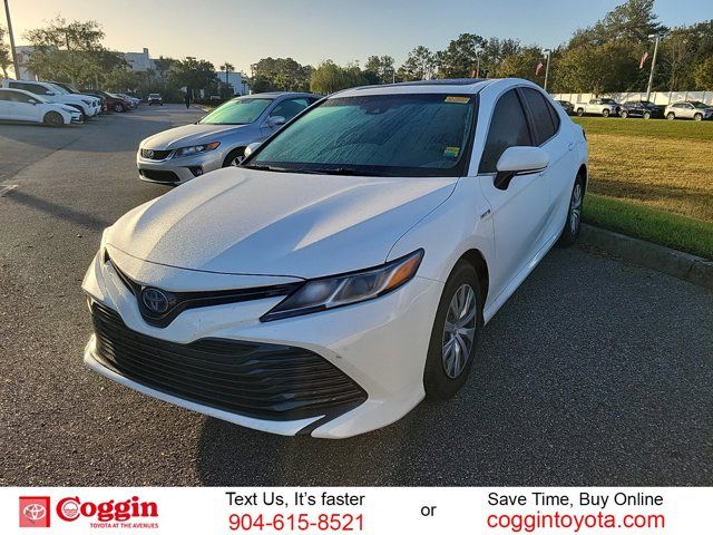 2018 Toyota Camry Hybrid LE