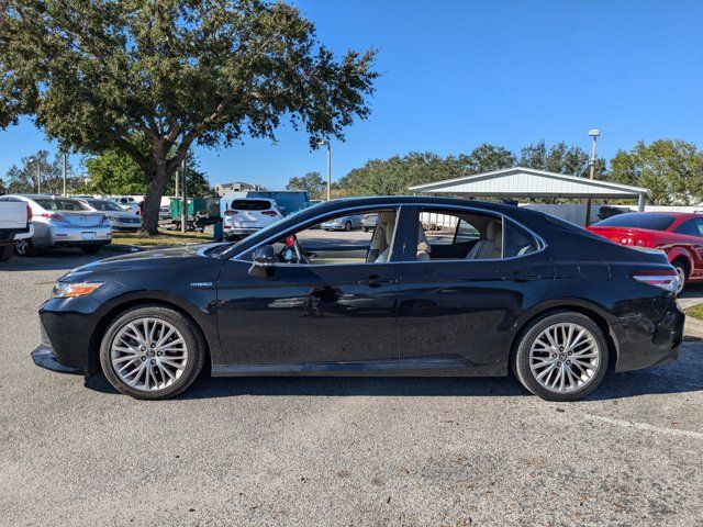 2018 Toyota Camry Hybrid XLE