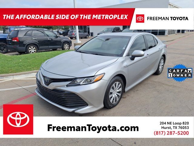 2018 Toyota Camry Hybrid LE