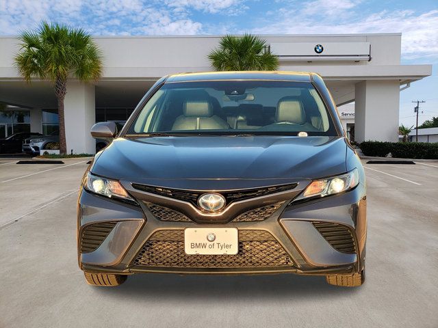 2018 Toyota Camry Hybrid SE