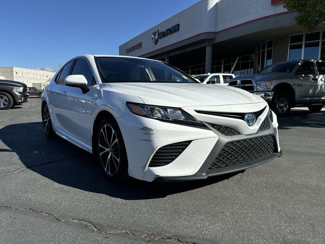 2018 Toyota Camry Hybrid SE