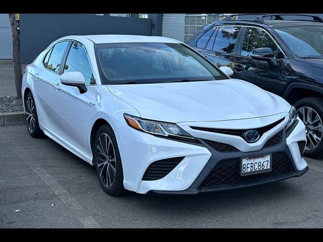 2018 Toyota Camry Hybrid SE