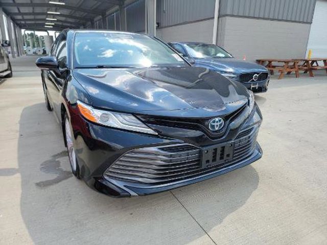 2018 Toyota Camry Hybrid XLE