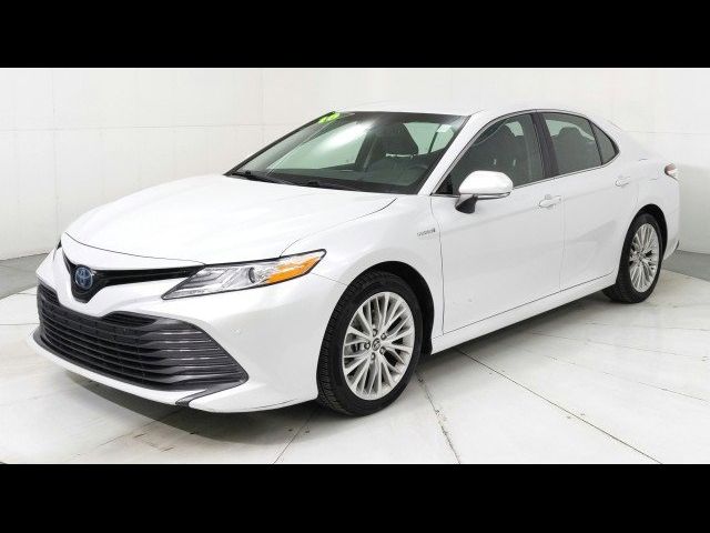 2018 Toyota Camry Hybrid XLE