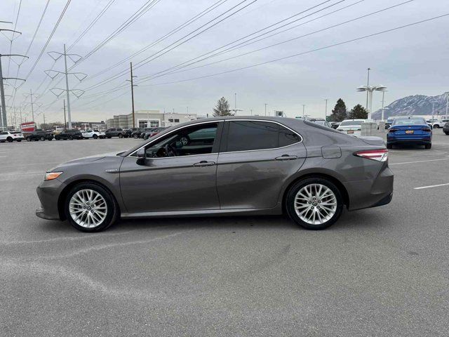 2018 Toyota Camry Hybrid XLE