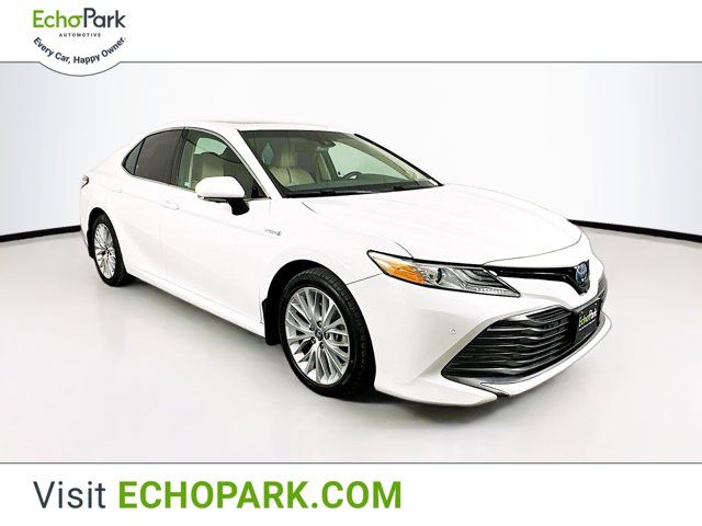 2018 Toyota Camry Hybrid XLE