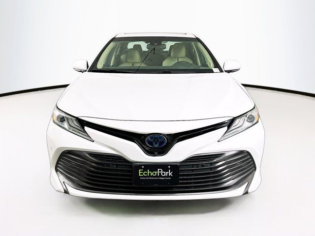 2018 Toyota Camry Hybrid XLE