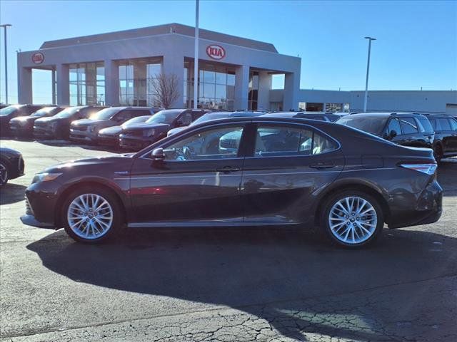 2018 Toyota Camry Hybrid XLE