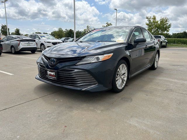 2018 Toyota Camry Hybrid XLE