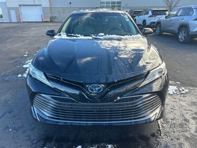 2018 Toyota Camry Hybrid XLE