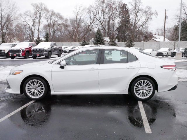 2018 Toyota Camry Hybrid XLE