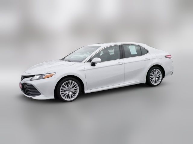 2018 Toyota Camry Hybrid XLE