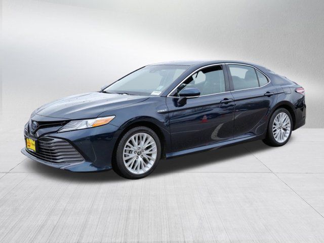 2018 Toyota Camry Hybrid XLE