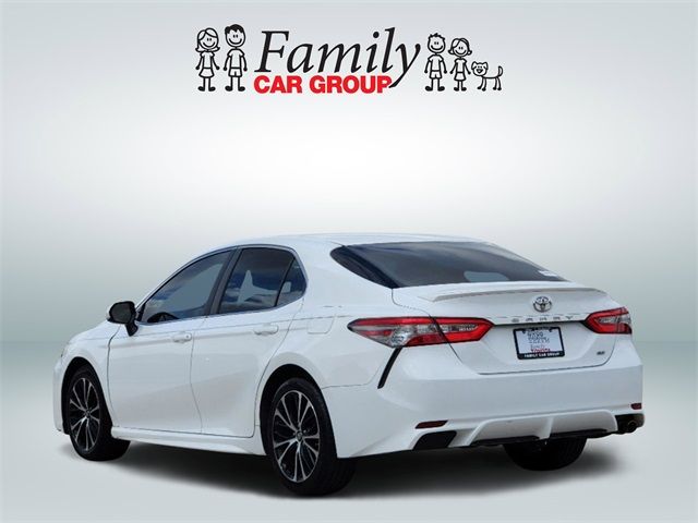 2018 Toyota Camry SE