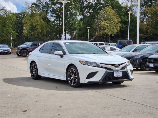 2018 Toyota Camry SE