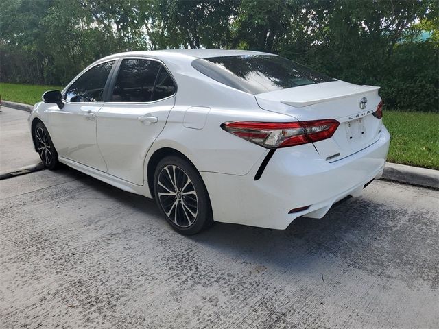 2018 Toyota Camry SE