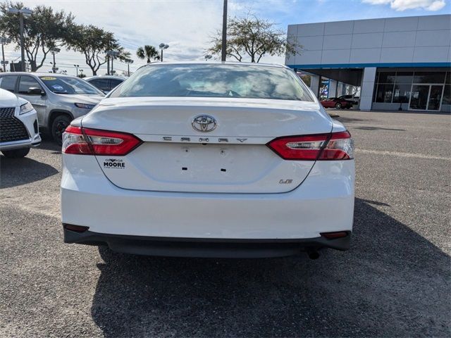 2018 Toyota Camry LE