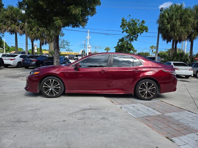 2018 Toyota Camry SE