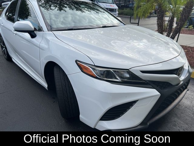 2018 Toyota Camry SE