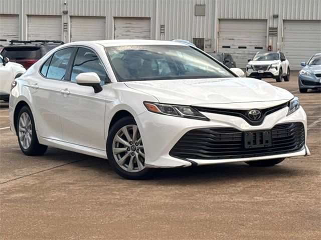 2018 Toyota Camry LE