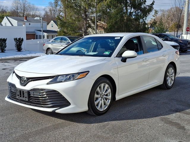 2018 Toyota Camry LE