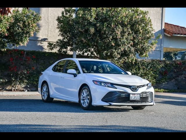 2018 Toyota Camry LE