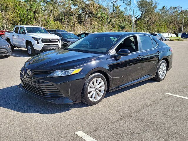 2018 Toyota Camry LE