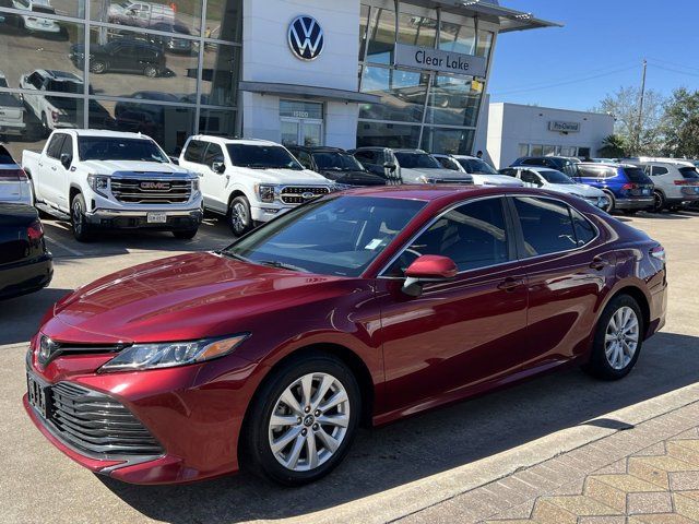 2018 Toyota Camry LE