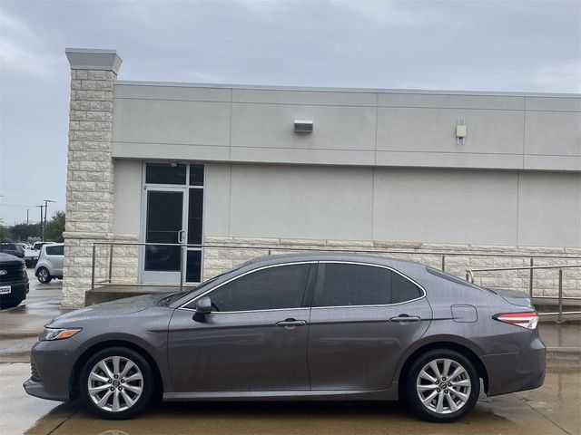 2018 Toyota Camry LE