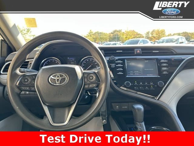 2018 Toyota Camry LE