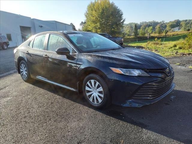 2018 Toyota Camry Hybrid LE