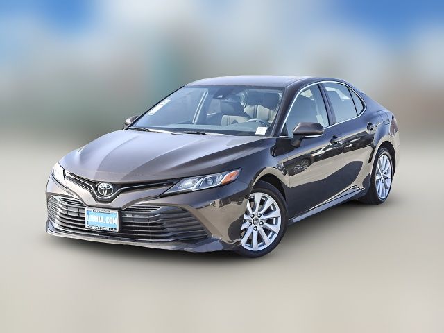 2018 Toyota Camry LE